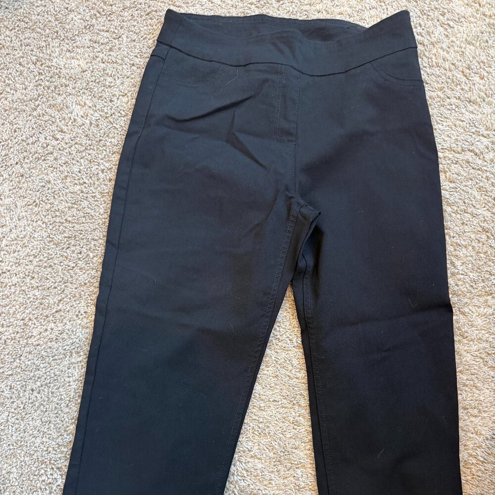 Stretchy Capri Pants - Black Small